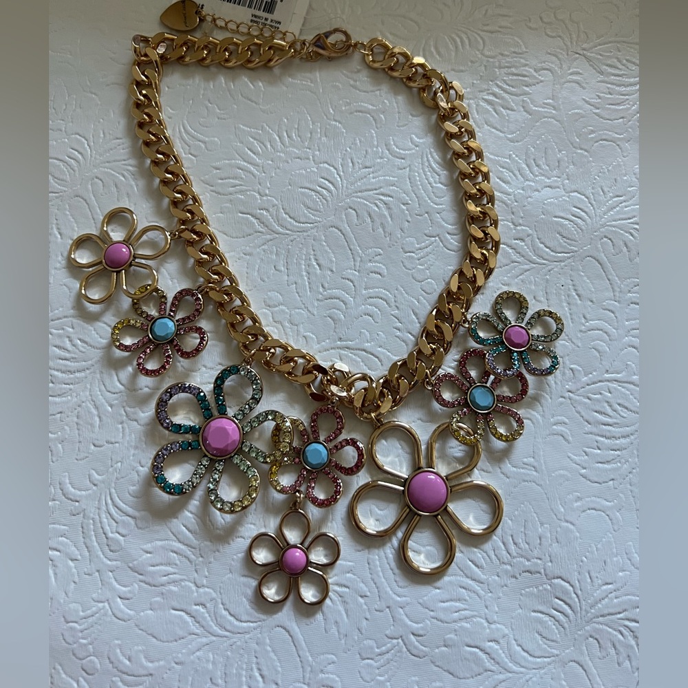Betsey Johnson Flower Bib Statement Necklace - Picture 3 of 5